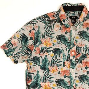H&M Men's Hawaiian Floral Button up short sleeve shirt SMALL